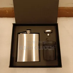 Whiskey Flask Gift Set With 4 Tumblers