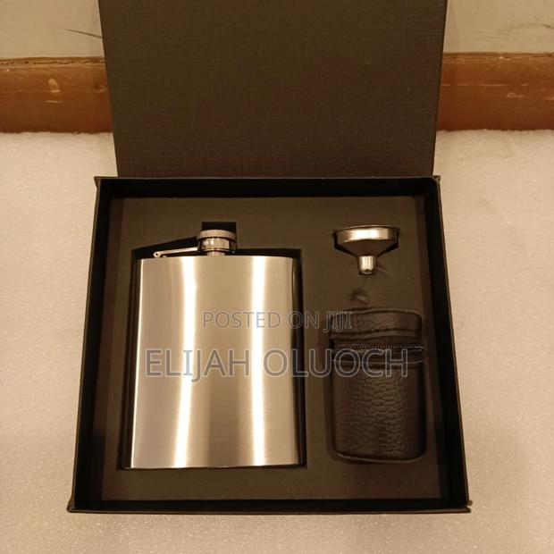 Whiskey Flask Gift Set With 4 Tumblers - thumbnail 2