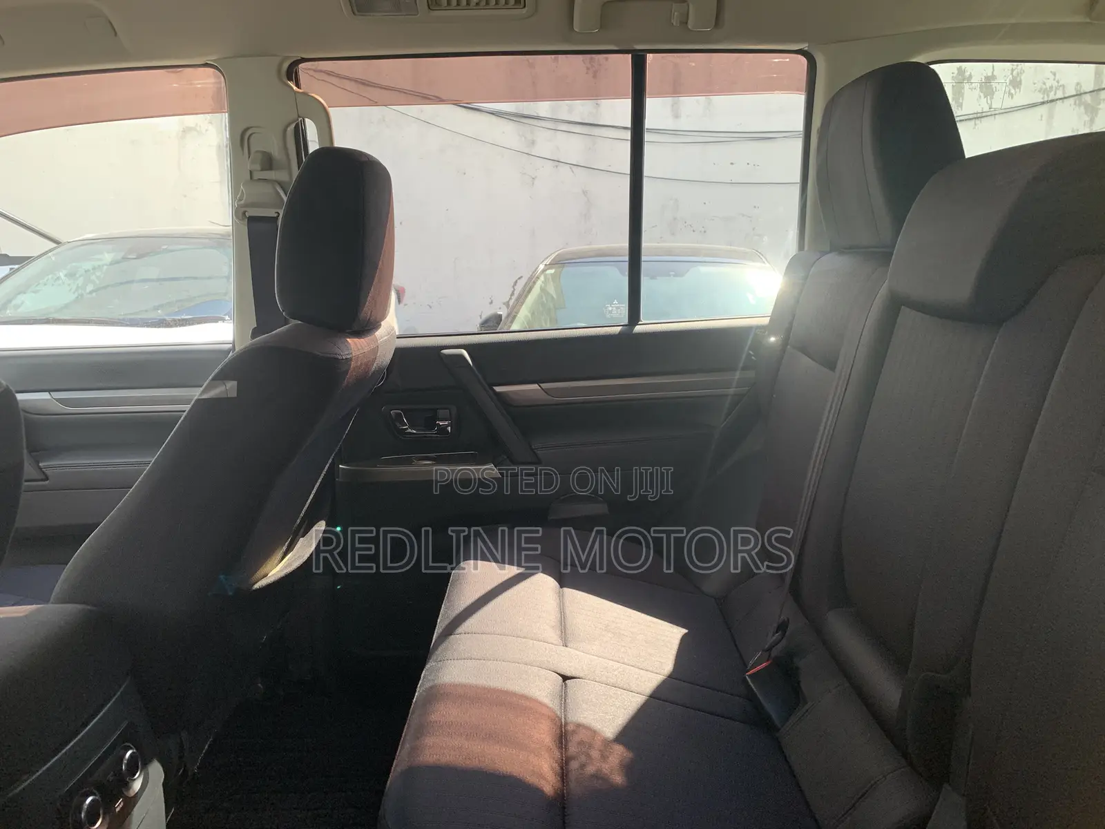 Mitsubishi Pajero V80 3.2 DI-D 2018 Black
