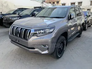 Toyota Land Cruiser Prado 2.8 2018 Ivory