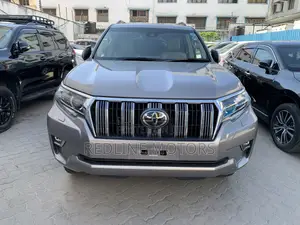 Toyota Land Cruiser Prado 2.8 2018 Ivory