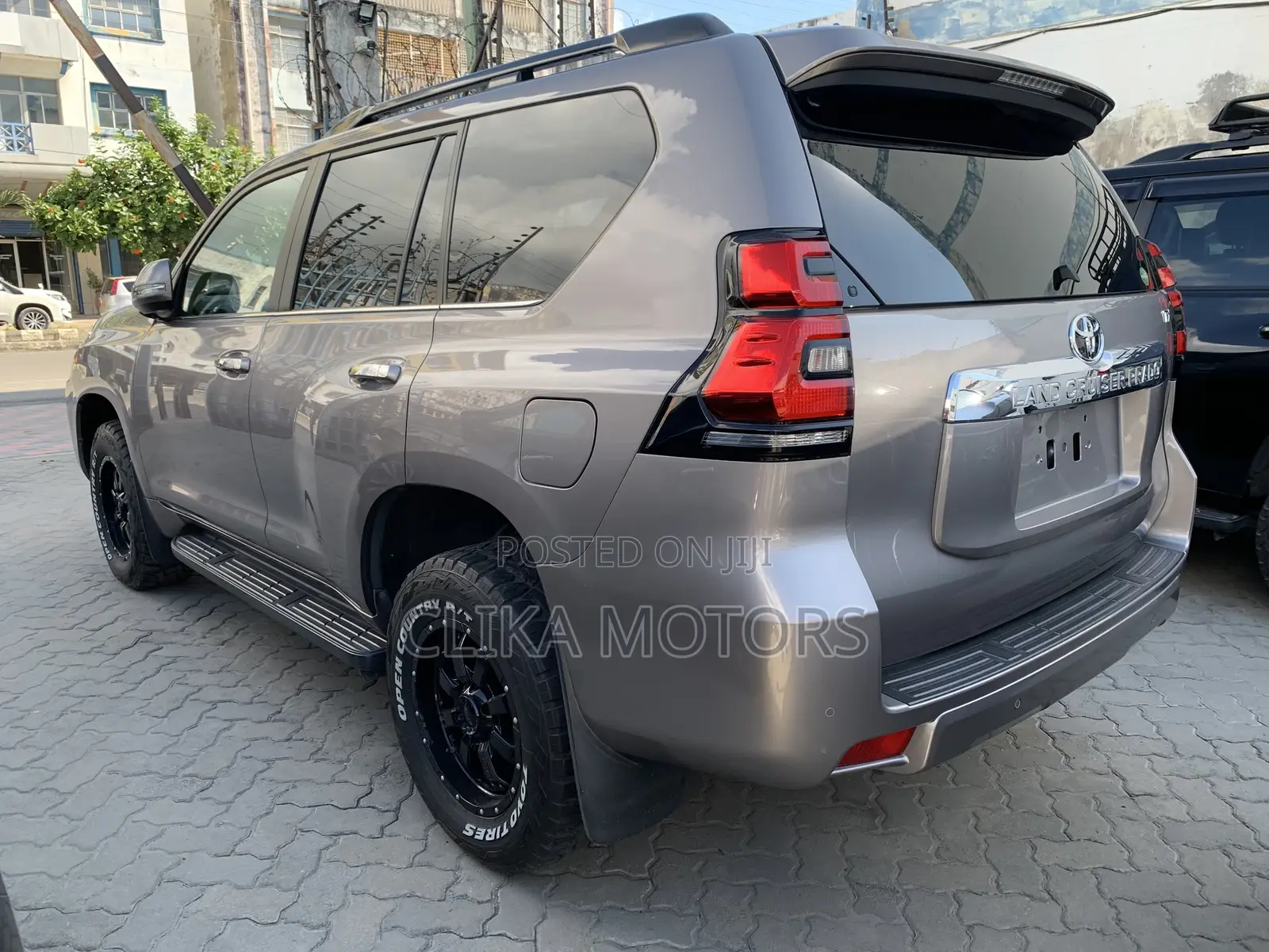 Toyota Land Cruiser Prado 2.8 2018 Ivory