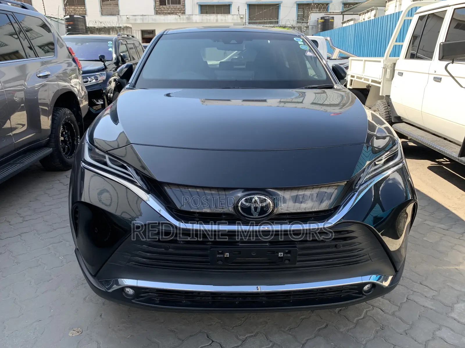 Toyota Harrier 2.0 4WD 2020 Black