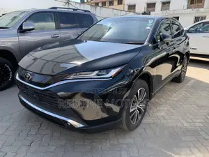 Toyota Harrier 2.0 4WD 2020 Black