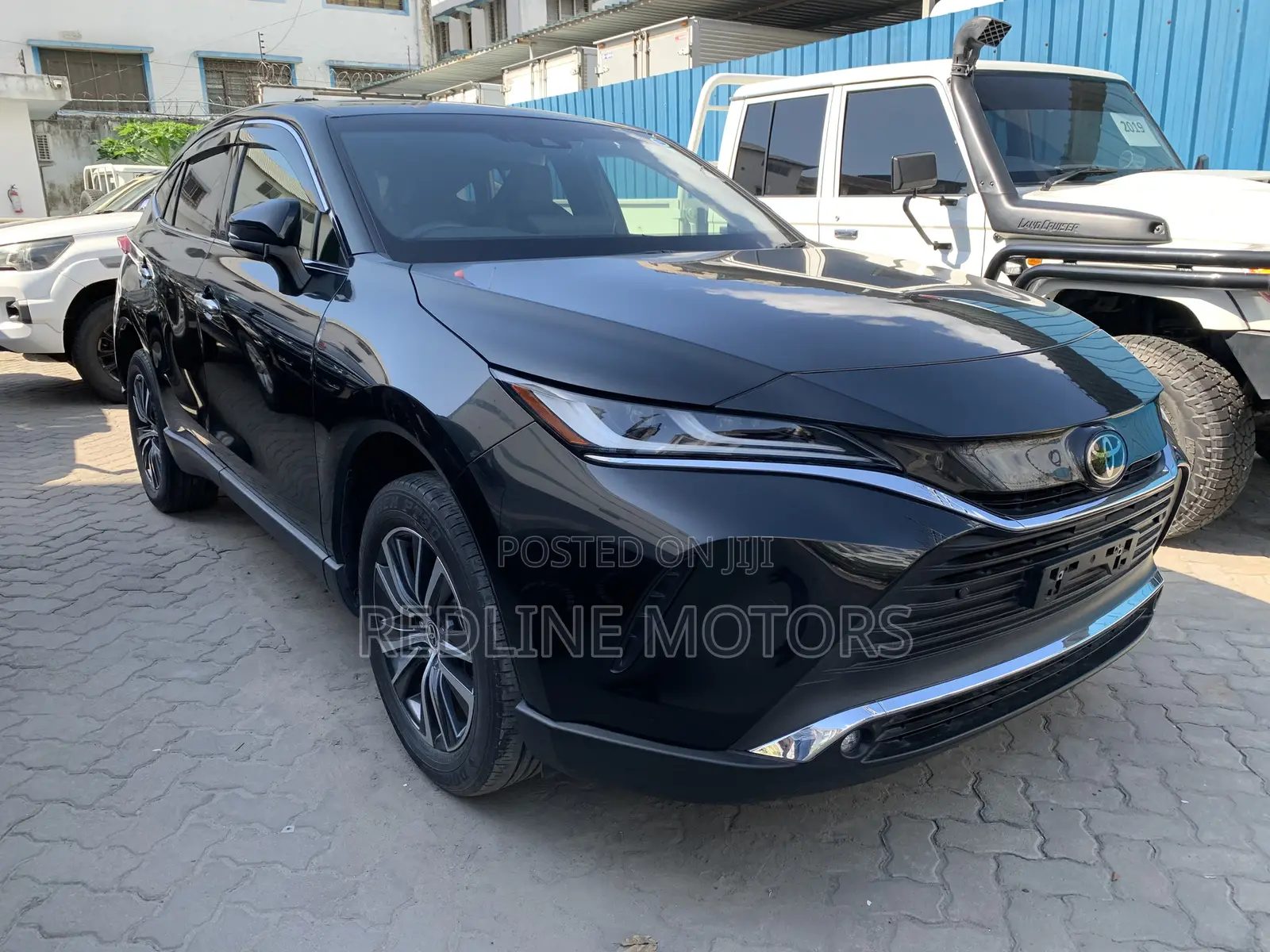 Toyota Harrier 2.0 4WD 2020 Black