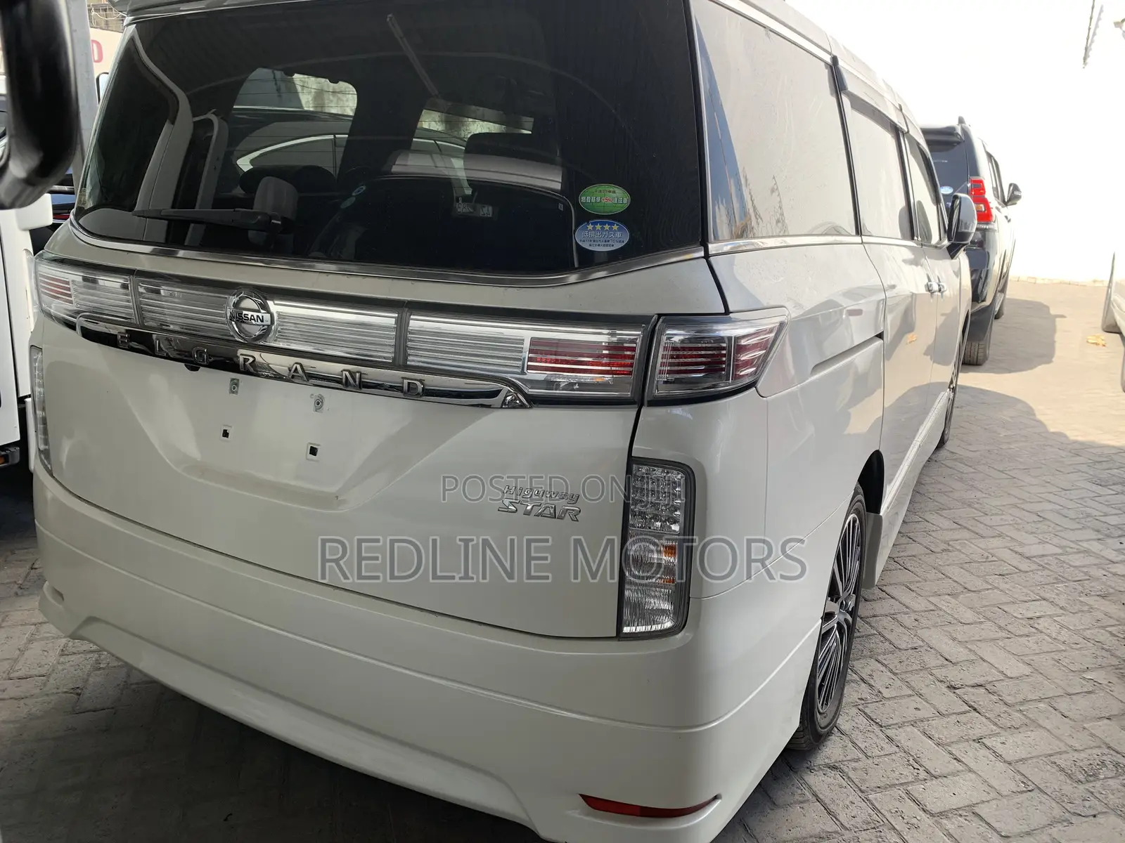 Nissan Elgrand 2018 Off white