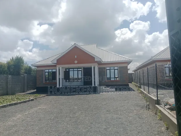 3bdrm Bungalow in Kitengela for sale