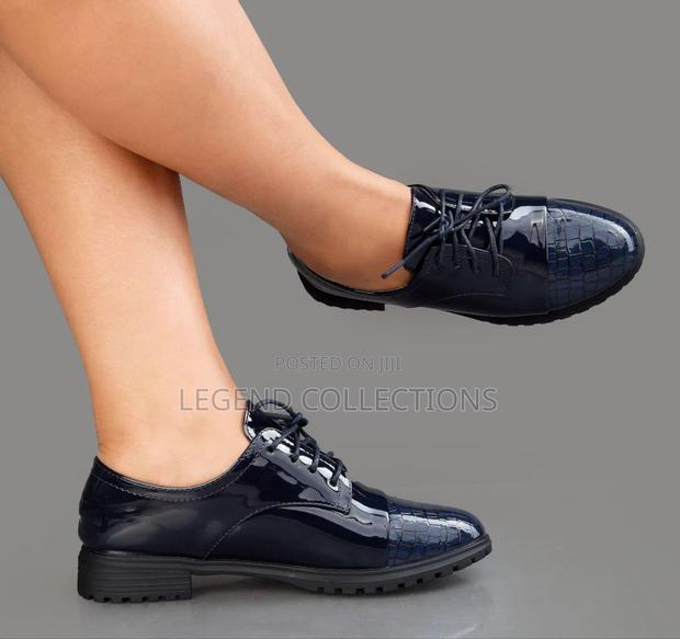 Laced Wetlook Brogues (Size 38-42) - thumbnail 3
