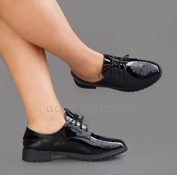 Laced Wetlook Brogues (Size 38-42) - thumbnail 4