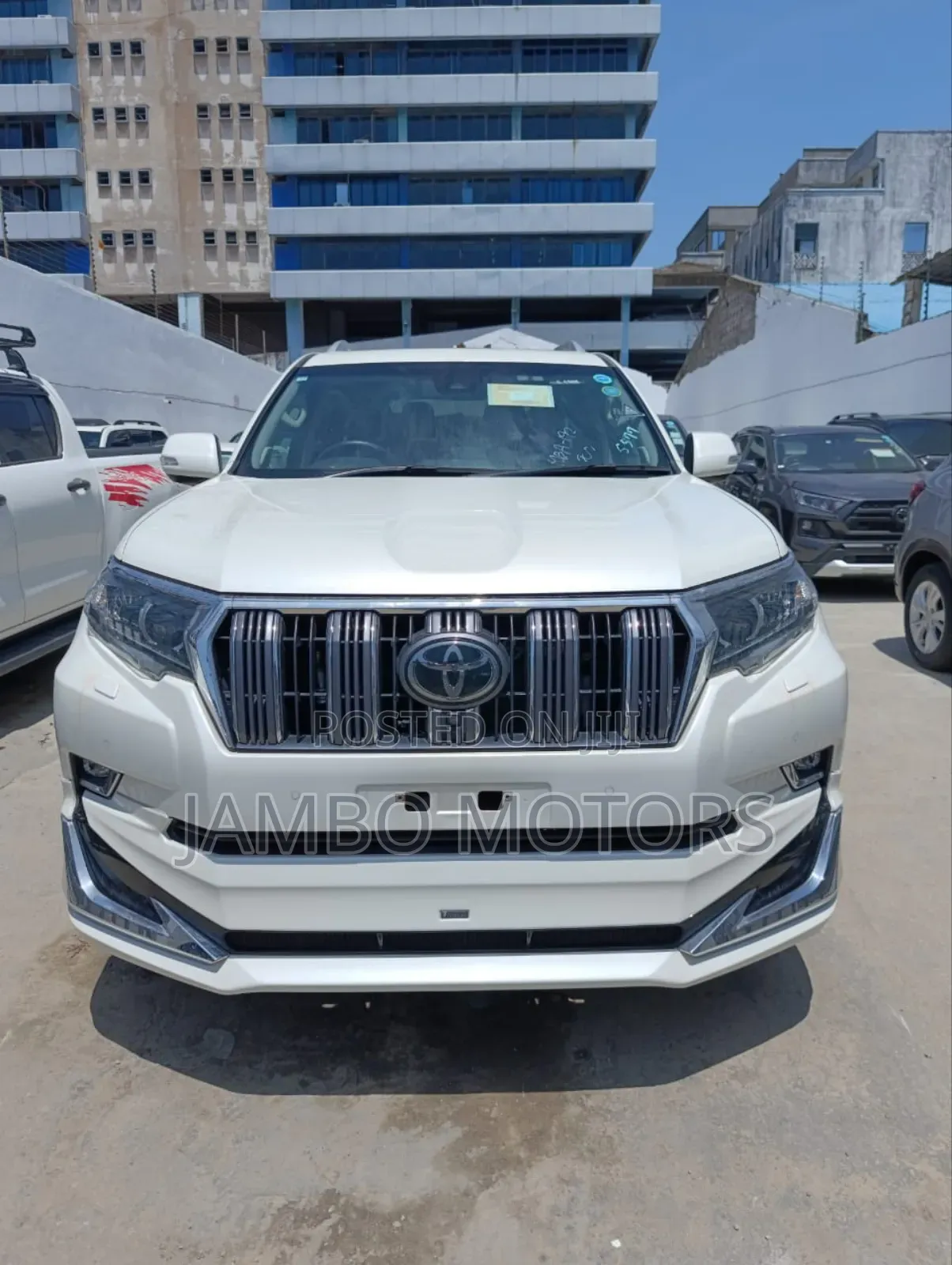 Toyota Land Cruiser Prado 2.8 2019 White