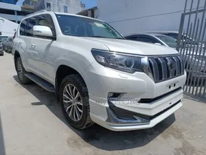 Toyota Land Cruiser Prado 2.8 2019 White