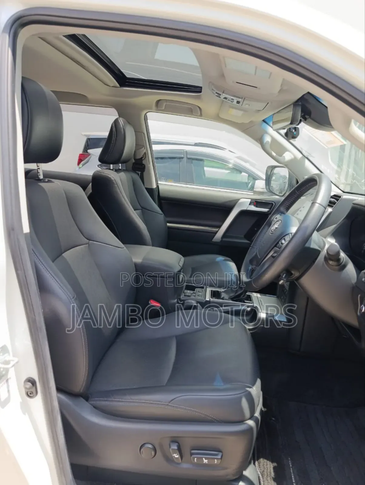 Toyota Land Cruiser Prado 2.8 2019 White