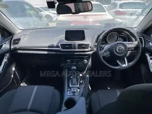 Mazda Axela 2018 Red