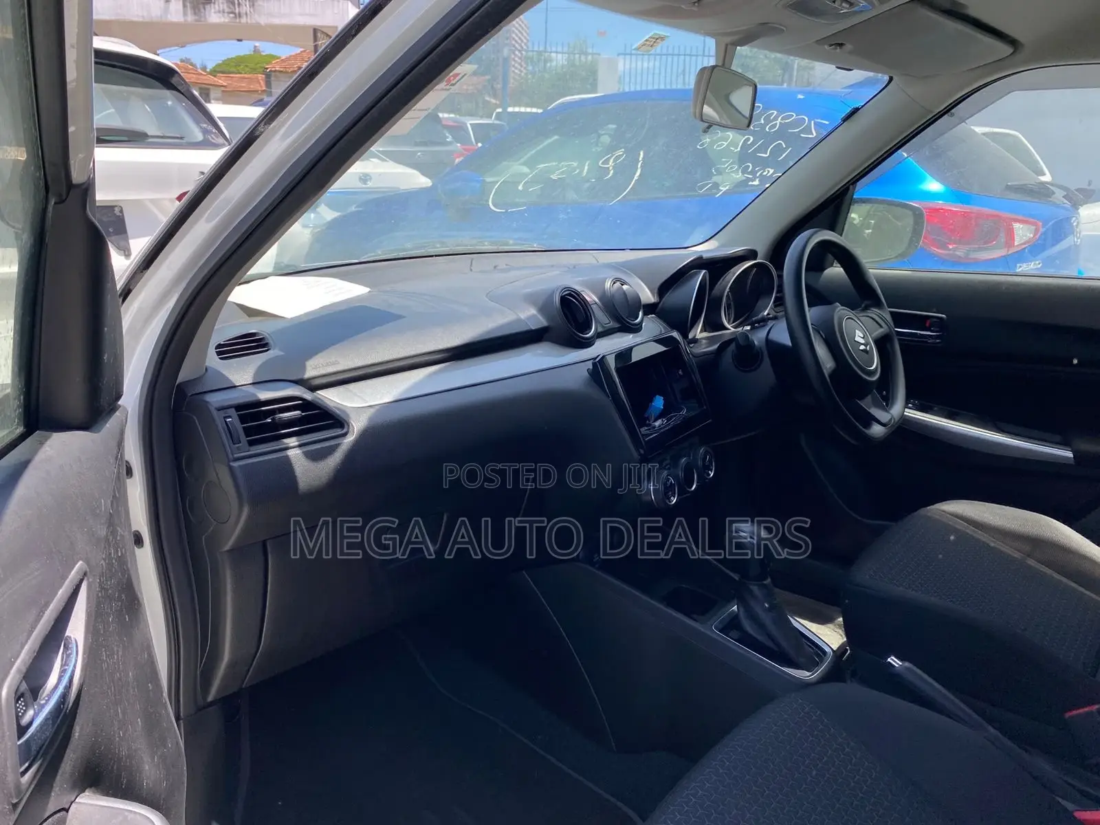 Suzuki Swift 2018 White