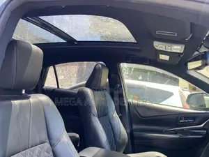 Toyota Harrier 2018 White