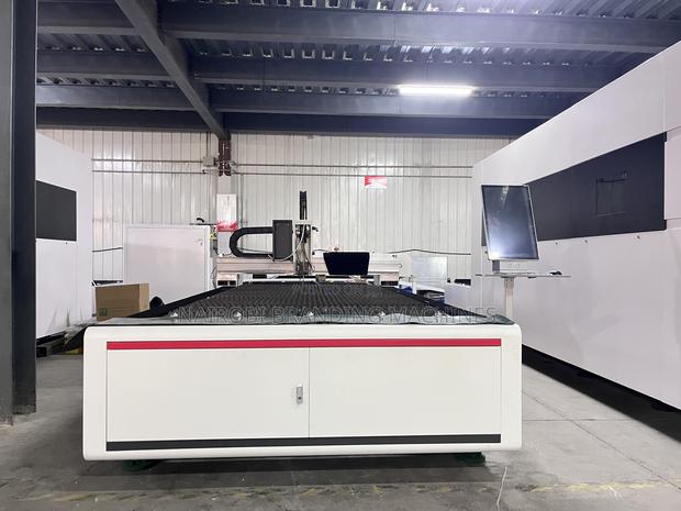 130cm by 250cm Fiber Laser Cutting Machine Metal and Non Metal Cutter
