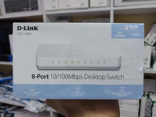 D-Link Des-1008c 8 Port 10/100base-T Unmanaged Switch. - thumbnail 2