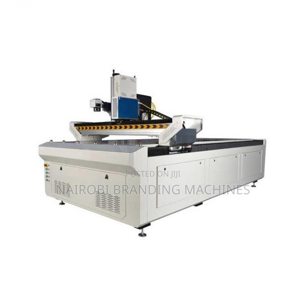1325 Industrial Fiber Laser Cutting Machine 1000w-2000w