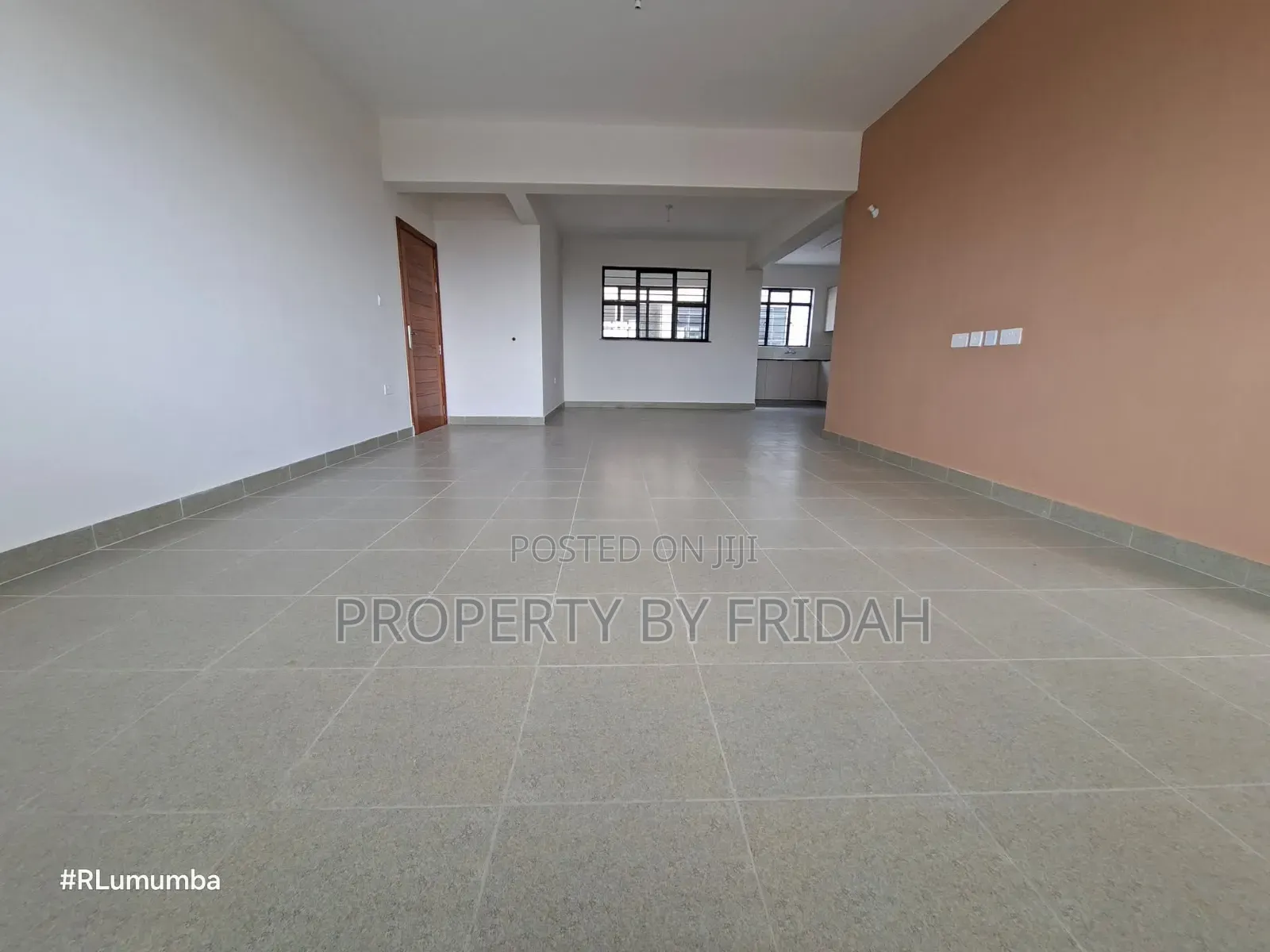 3bdrm Apartment in Mlolongo for sale