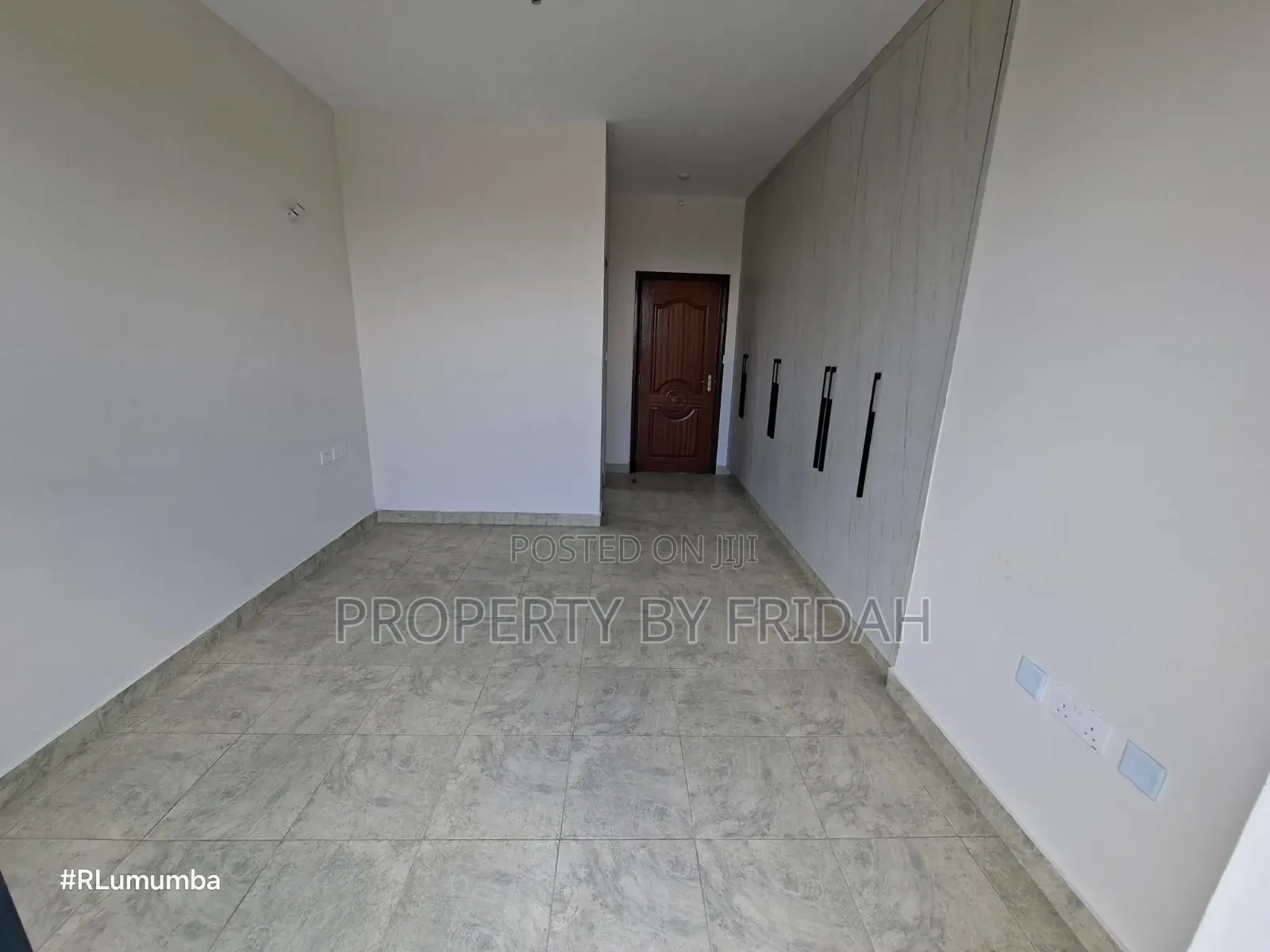 3bdrm Apartment in Mlolongo for sale