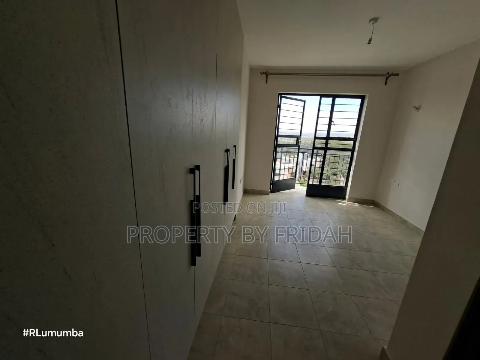 3bdrm Apartment in Mlolongo for sale