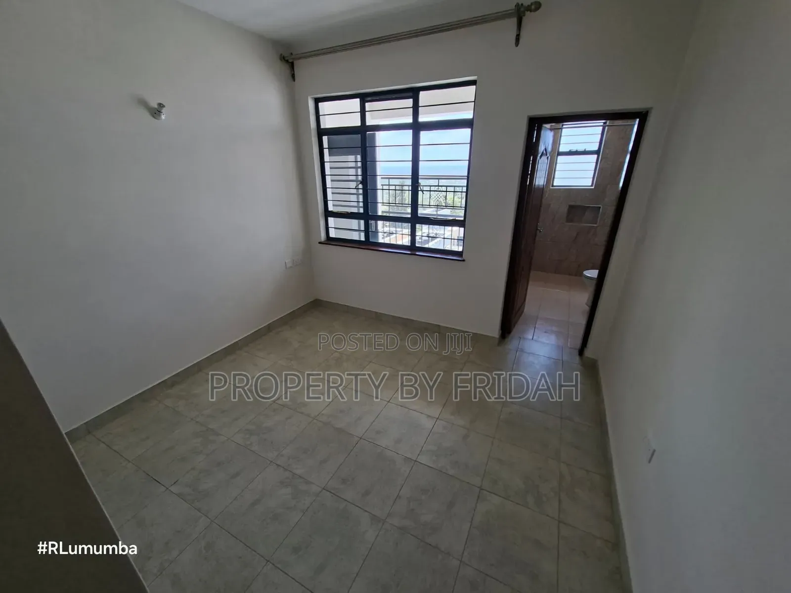 3bdrm Apartment in Mlolongo for sale