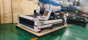1325 1500w Size 3kw CNC Metal Economic Fiber Laser Cutting Machin