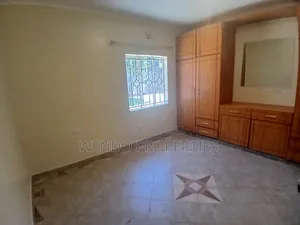 4bdrm Bungalow in Karen for rent