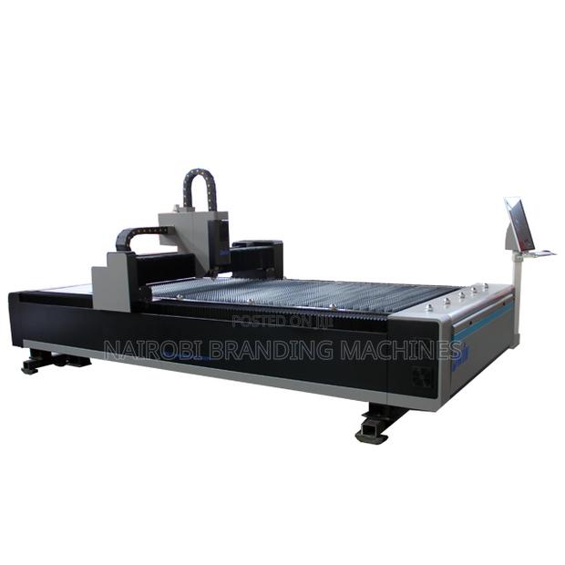 1325 2kw Optional Precision Sheet Metal Fiber Laser Cutting Machines
