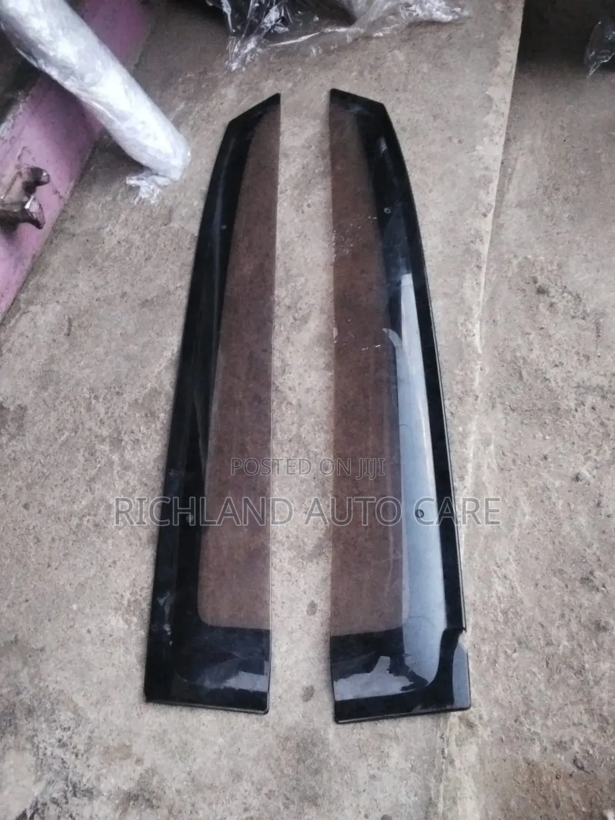 Windbreaker Toyota Harrier Acu30 Rear Set