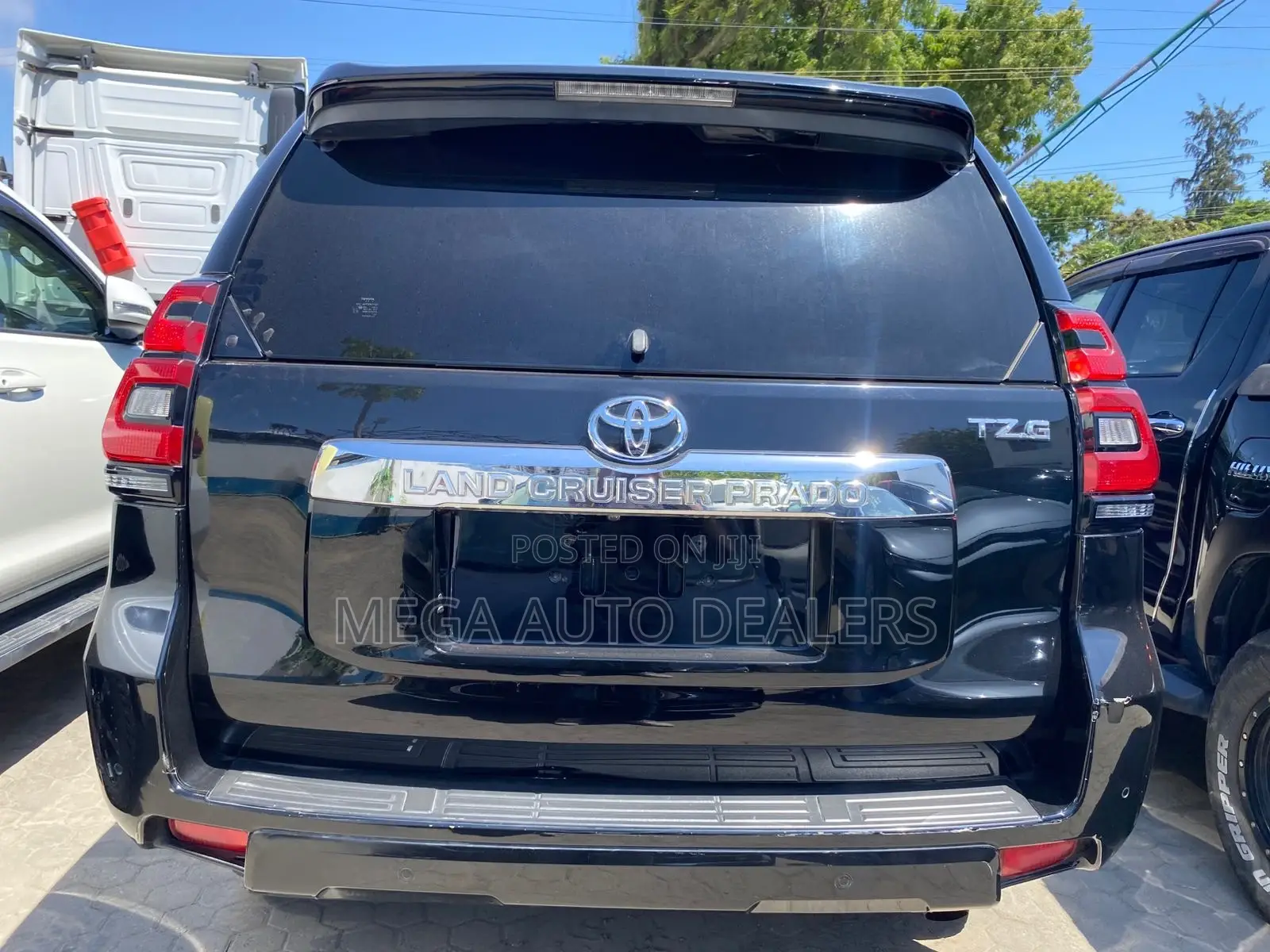 Toyota Land Cruiser Prado 2018 Black
