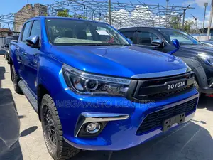 Toyota Hilux 2018 Blue