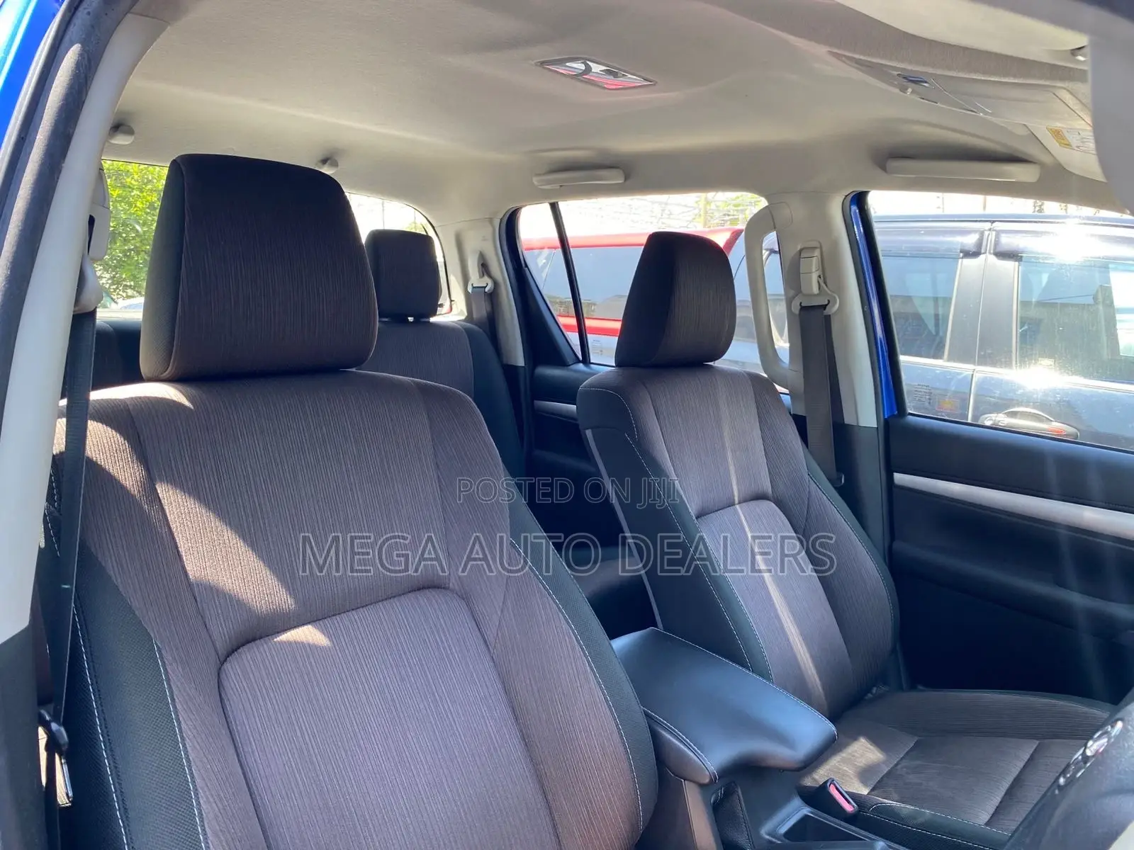 Toyota Hilux 2018 Blue