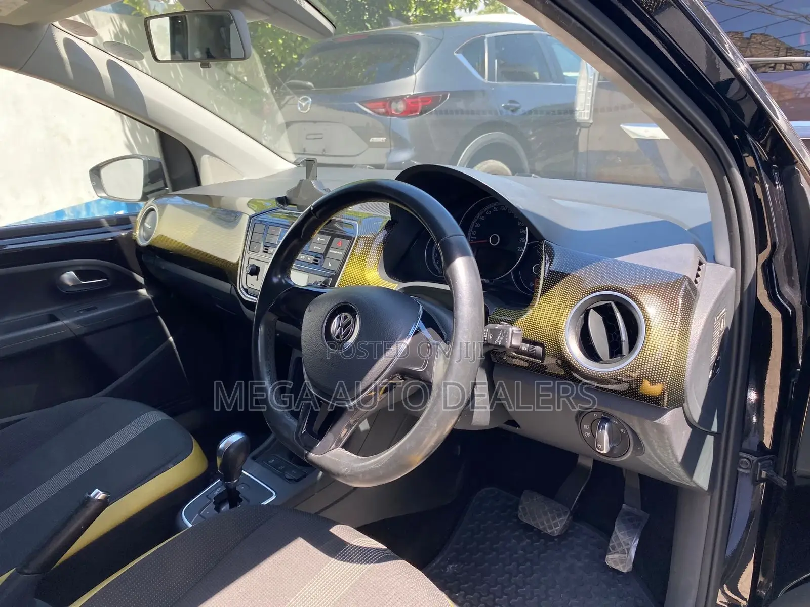 Volkswagen Up 2018 Black