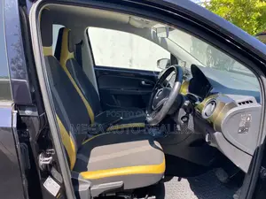 Volkswagen Up 2018 Black
