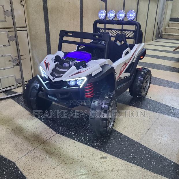 2-Seater Adventure Kids Ride-on Car. Jeep.
