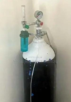 8.5m3 Oxygen Cylinder Full of Oxygen and Regulator - main view