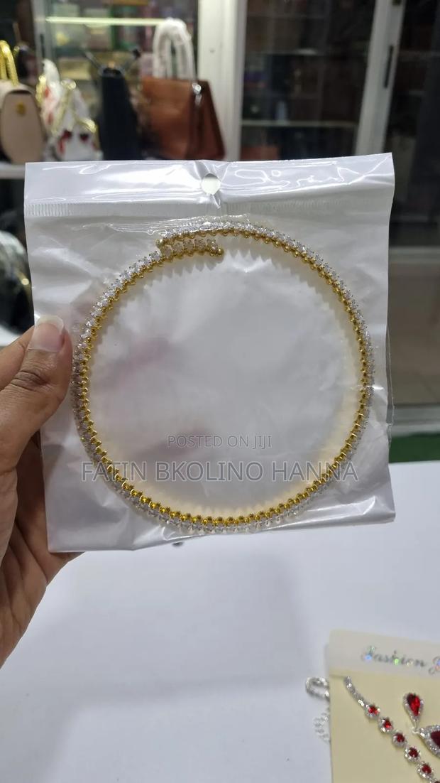 Gold Choker Rhinestone - main view