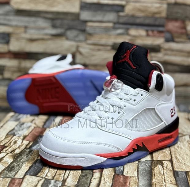 Nike Air Jordan 5 Retro T23 Varsity Maize - main view