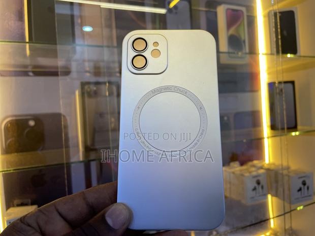 Magnetic Chuck iPhone Case - thumbnail 2