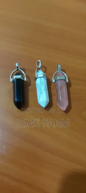 Stone Pendant Necklaces With Gift Bag