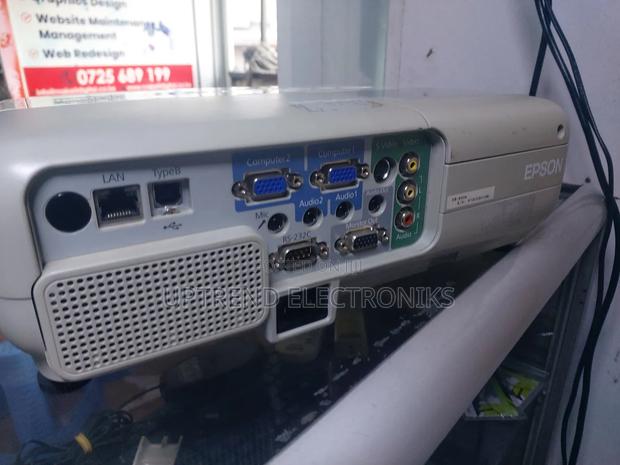 Epson Powerlite 83c – Reliable Multimedia Projector - thumbnail 3