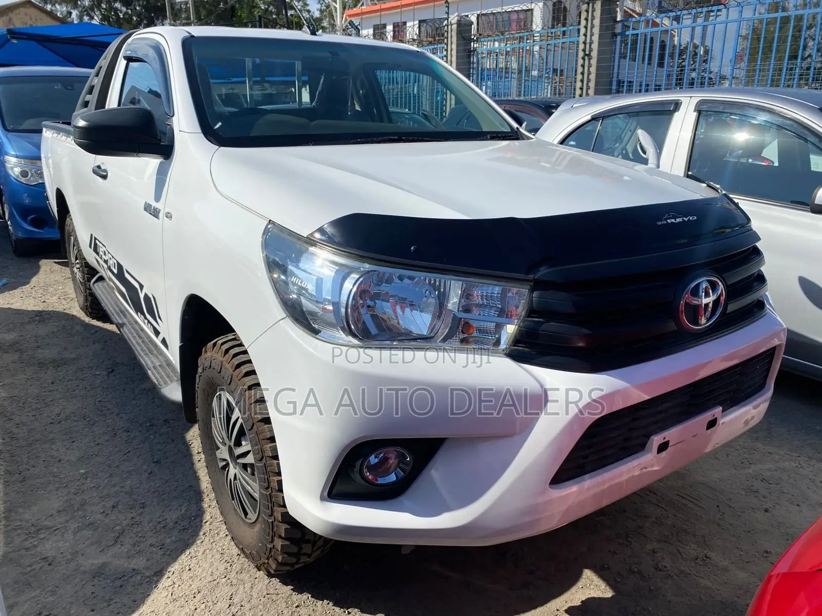 Toyota Hilux 2018 White