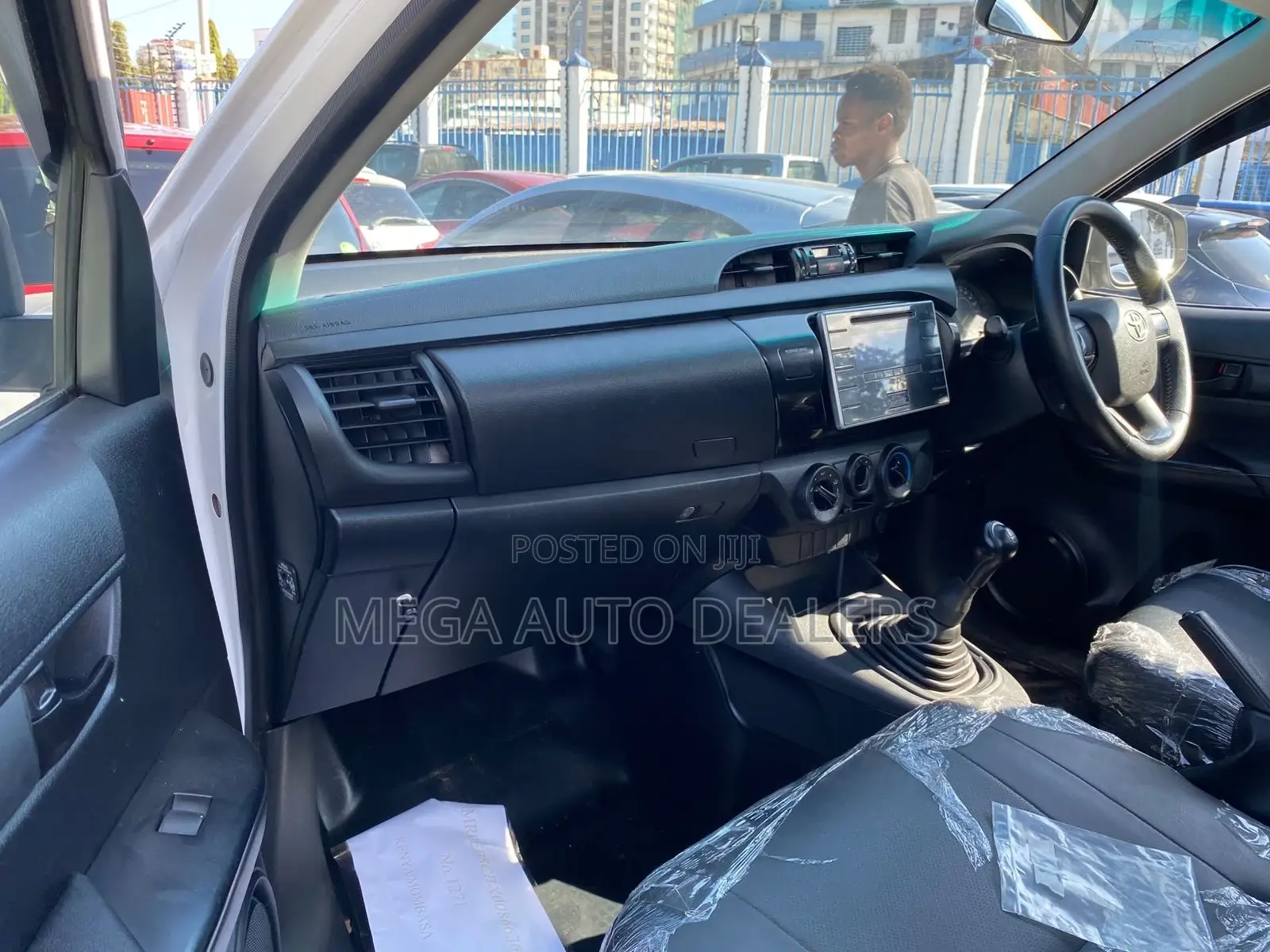 Toyota Hilux 2018 White