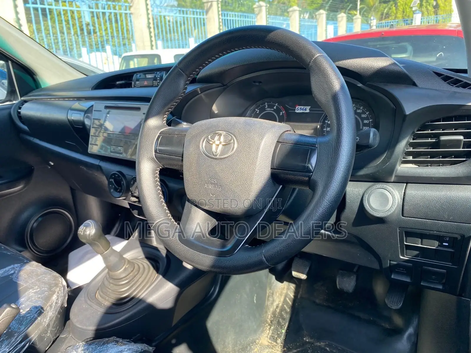Toyota Hilux 2018 White