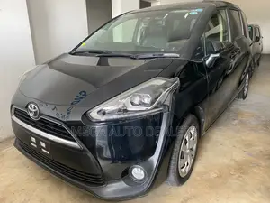 Toyota Sienta 2018 Black