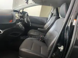 Toyota Sienta 2018 Black