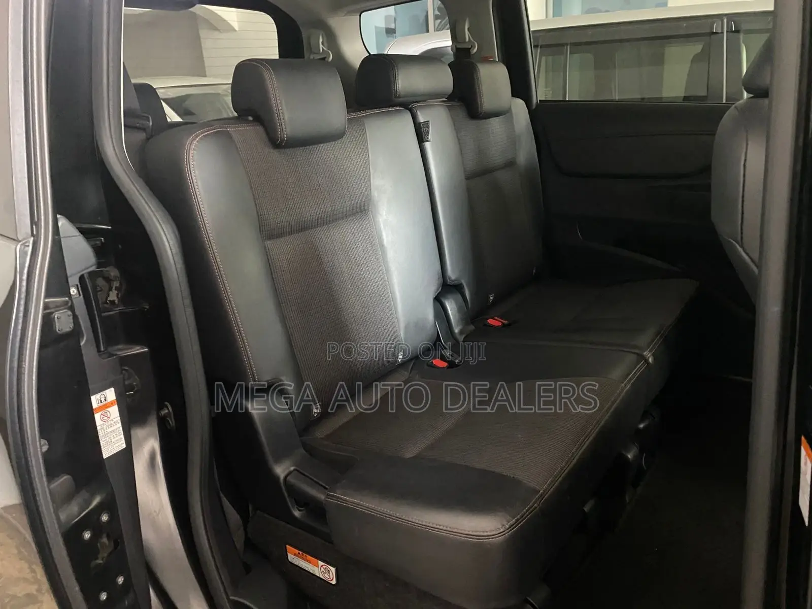 Toyota Sienta 2018 Black