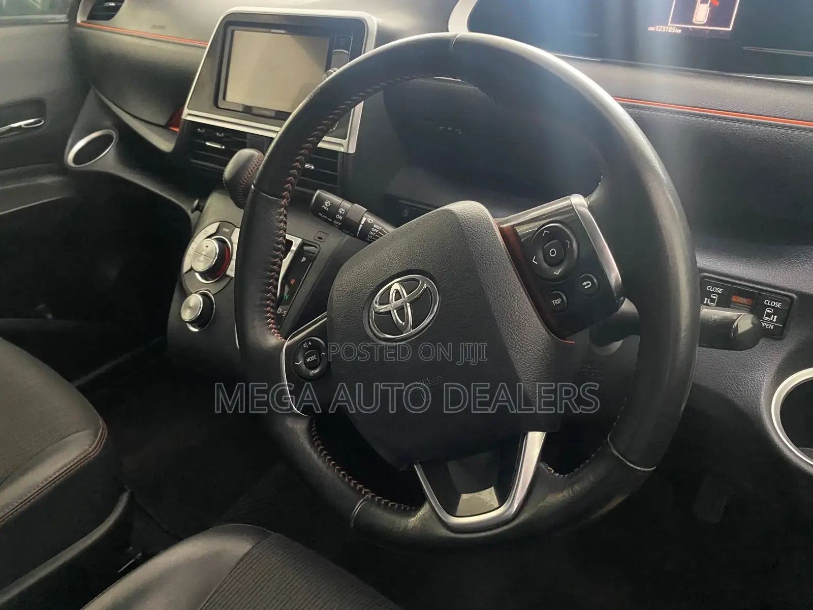 Toyota Sienta 2018 Black