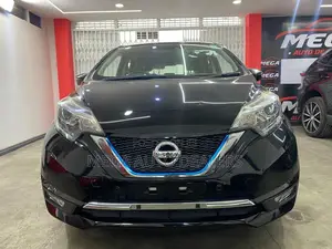 Nissan Note 1.2 Hybrid 2018 Black
